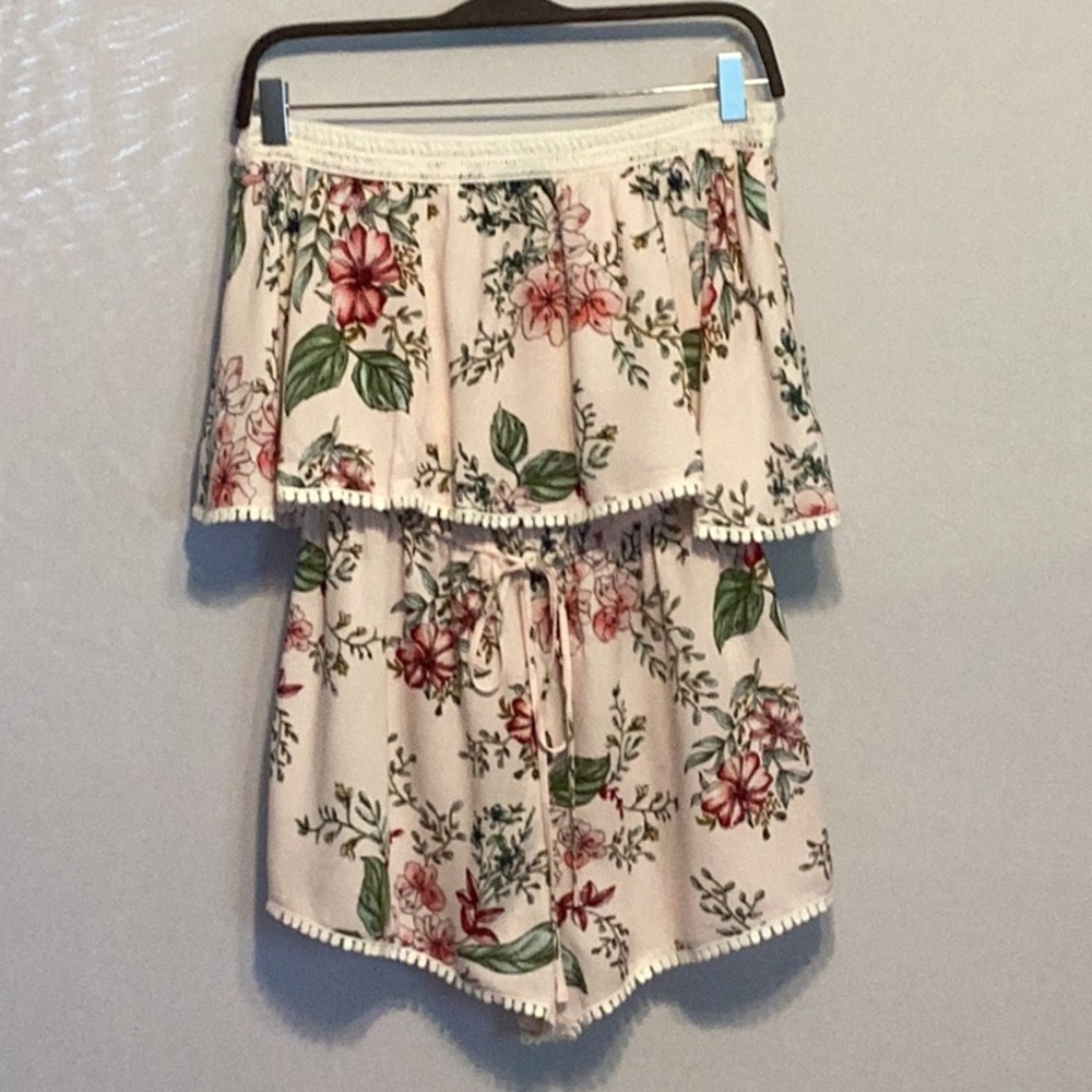 Forever 21 floral strapless romper size small